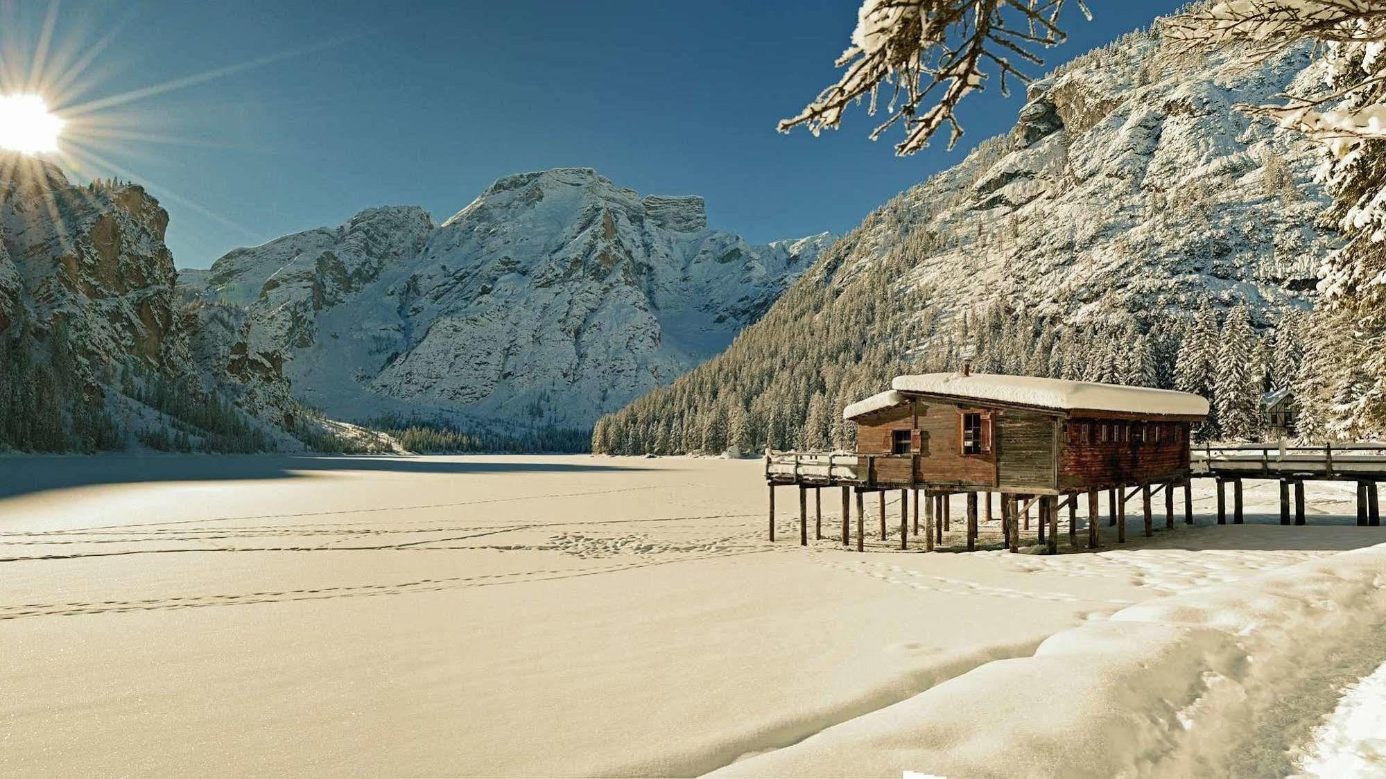 Hotel Trenker Braies  Esterno foto