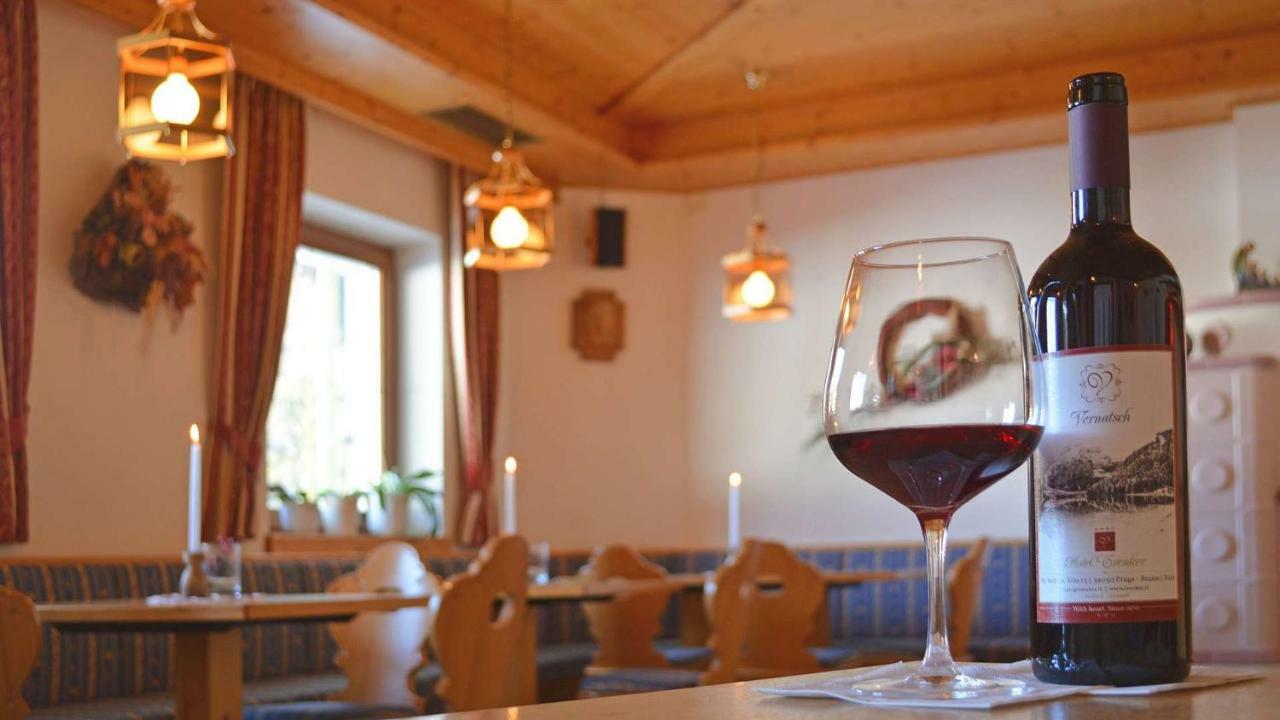 Hotel Trenker Braies  Esterno foto